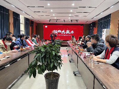 共创新辉煌领跑共赢季山东实木门生产厂家金马首经销商大会圆满成功